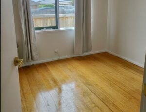 Bond cleaning for a furnished rental before handover