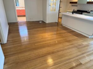 Agent disputes bond cleaning during final rental inspection in Brisbane